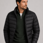 Jaqueta Puffer Masculina Leve Com Gola Alta e Bolsos